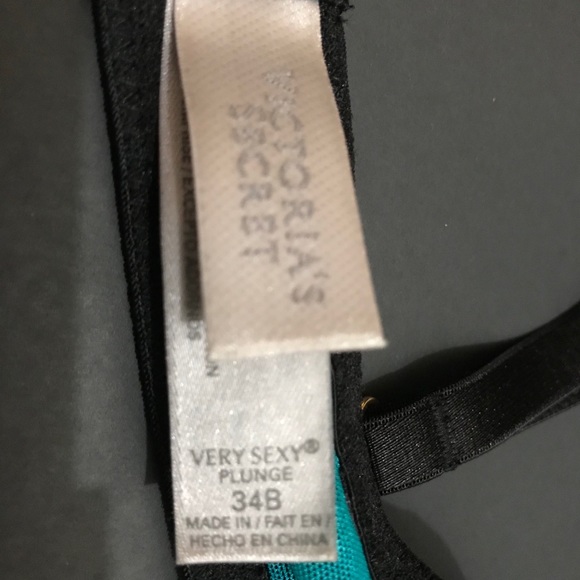 🔥SOLD!🔥Very Sexy Plunge Bra - Picture 4 of 5